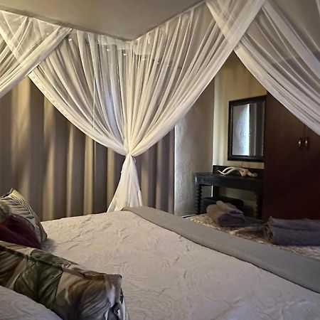 The Bush Hut Villa Hoedspruit Dış mekan fotoğraf